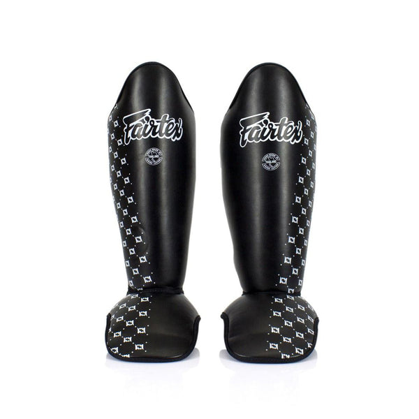 Scheenbeschermers Fairtex Competitie SP5 met voetensteun Zwart – Combat Scheenbeschermers Fairtex Competitie SP5 met voetensteun Zwart – Combat